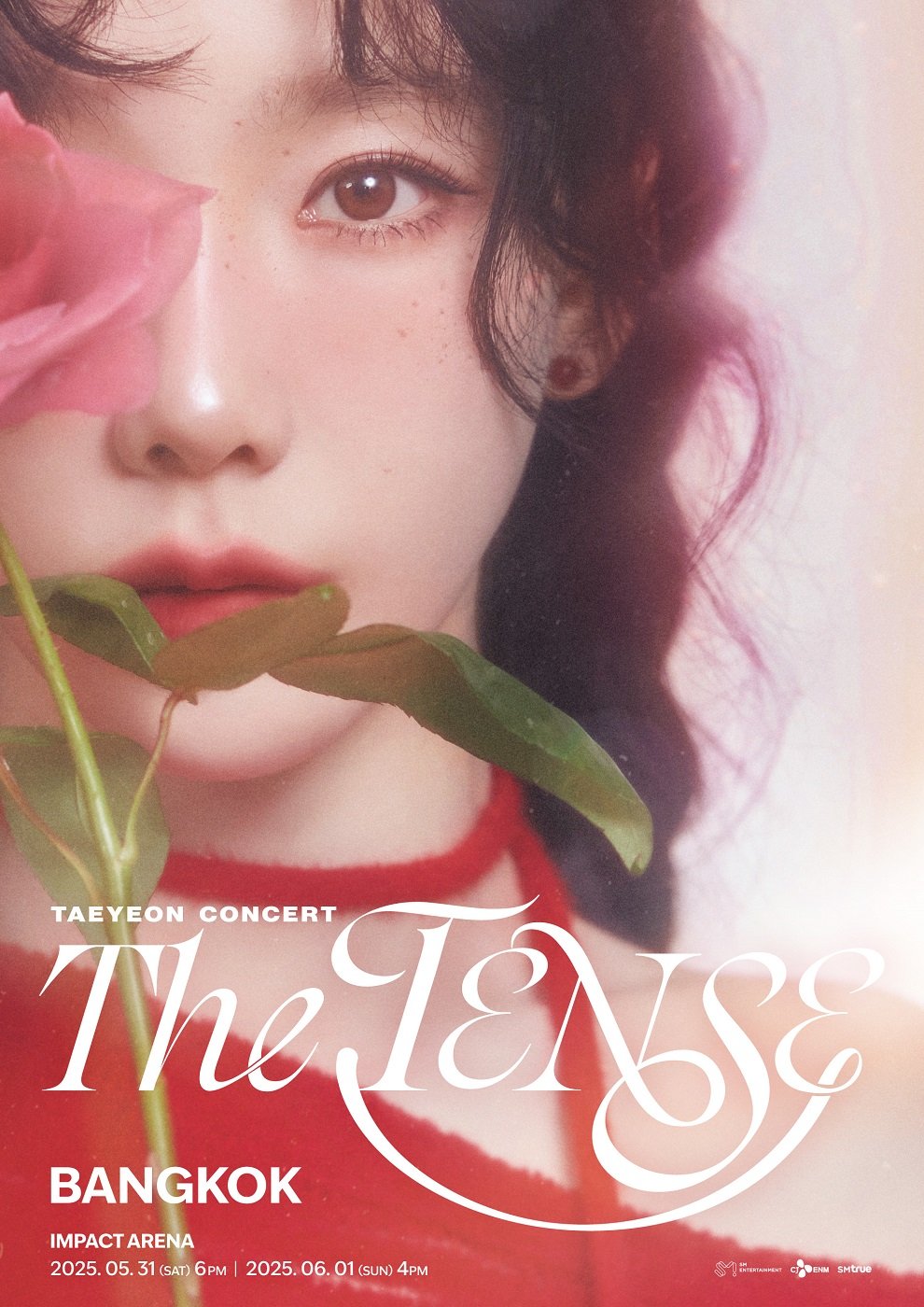 SM True (เอสเอ็ม ทรู) พร้อมเสกสวรรค์ให้ SNE (โซวอน) แฟนคลับชาวไทยของ 'โวคอล ควีน' TAEYEON (แทยอน) กับคอนเสิร์ตเดี่ยวครั้งที่ 6 'TAEYEON CONCERT - The TENSE in BANGKOK' วันที่ 31 พ.ค. และ 1 มิ.ย. ณ อิมแพ็ค อารีน่า SM True (เอสเอ็ม ทรู) พร้อมเสกสวรรค์ให้ SNE (โซวอน) แฟนคลับชาวไทยของ 'โวคอล ควีน' TAEYEON (แทยอน) กับคอนเสิร์ตเดี่ยวครั้งที่ 6 'TAEYEON CONCERT - The TENSE in BANGKOK' วันที่ 31 พ.ค. และ 1 มิ.ย. ณ อิมแพ็ค อารีน่า